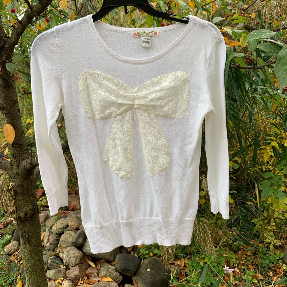 Love by Design good as new cotton sexy sweater